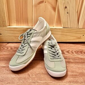 MADDEN GIRL JUNIPER SNEAKERS✨ WORN ONCE!